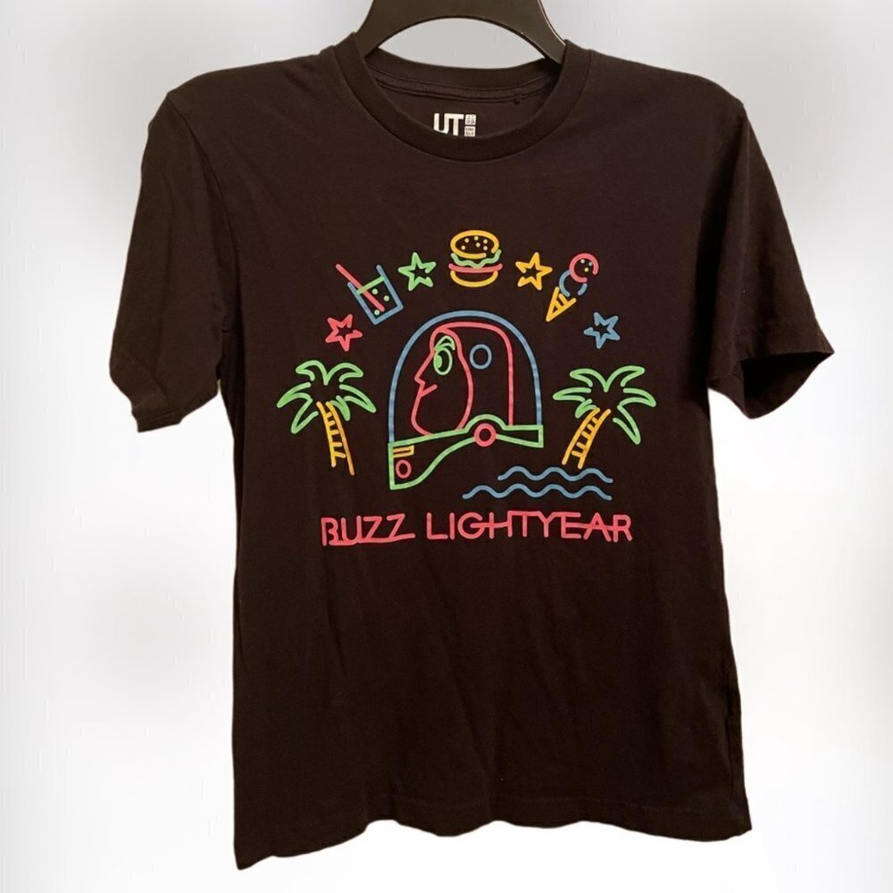 NWOT Disney Pixar Women's UT Buzz Lightyear Graphic Tee